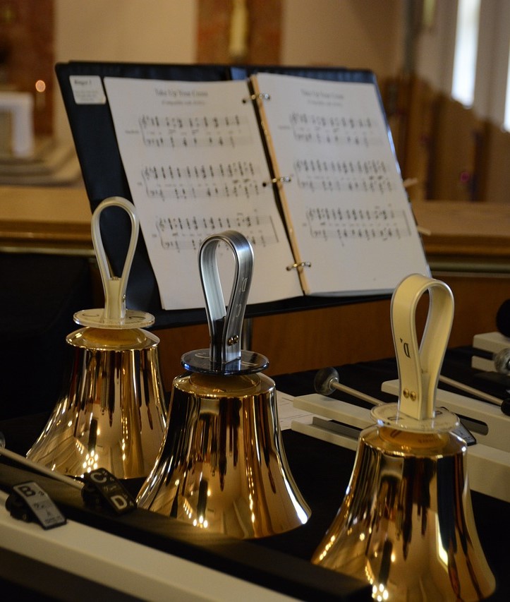 Hester Phillips will direct the bell choir and Lyn Giammnanco will direct the vocal choir!